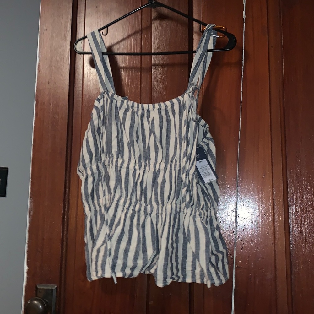 Flowy crop top